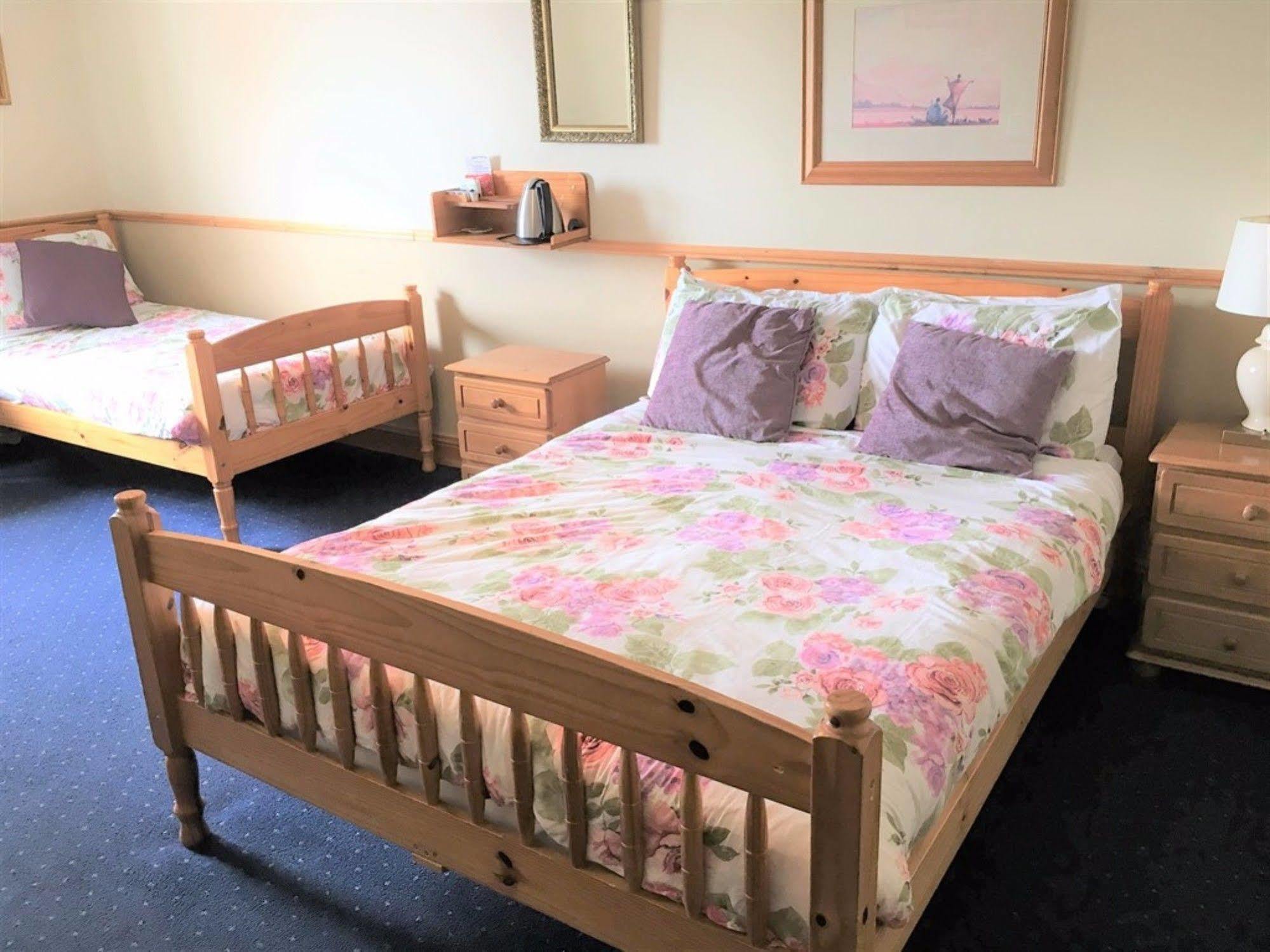 דינגל O'Connor'S Guest House מראה חיצוני תמונה